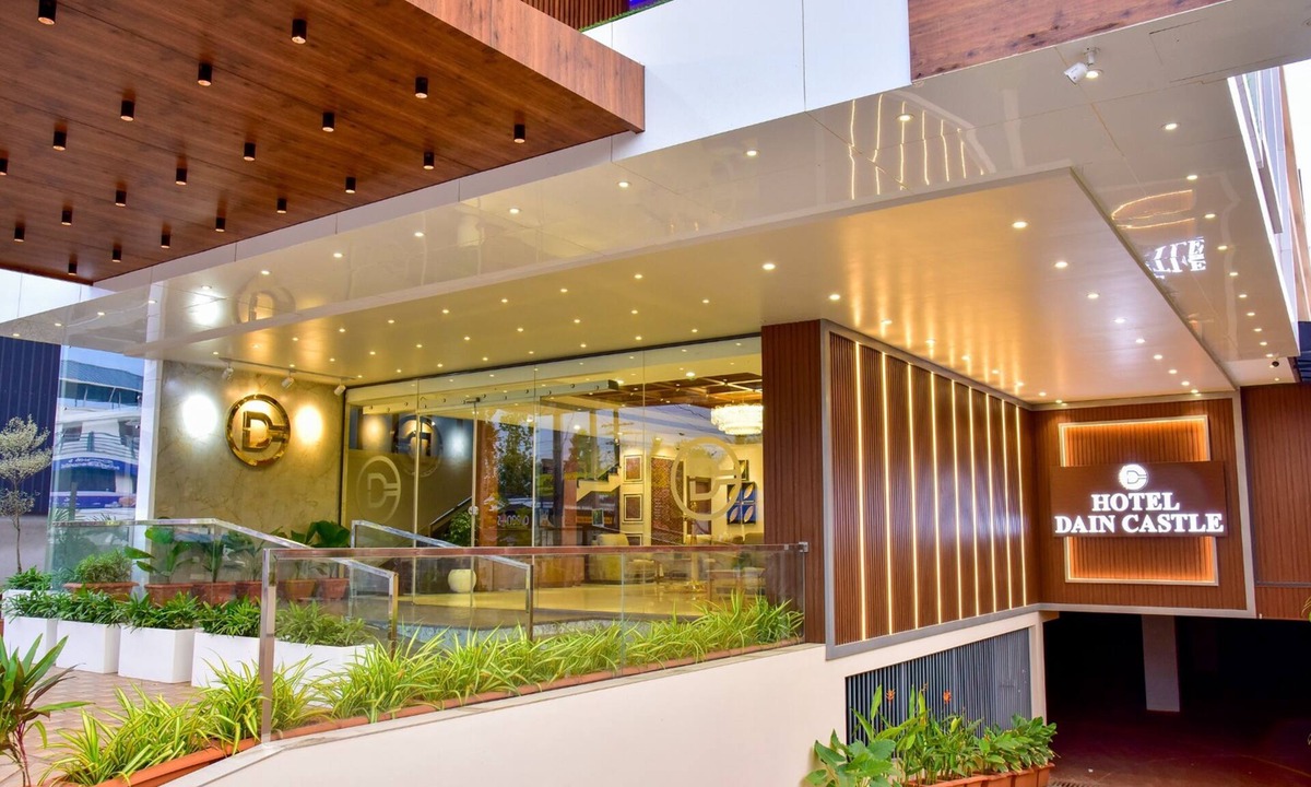 Chirayinkil Hotel | Hotel Dain Castle