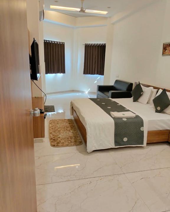 Mahesana Hotel | Hotel Fun City