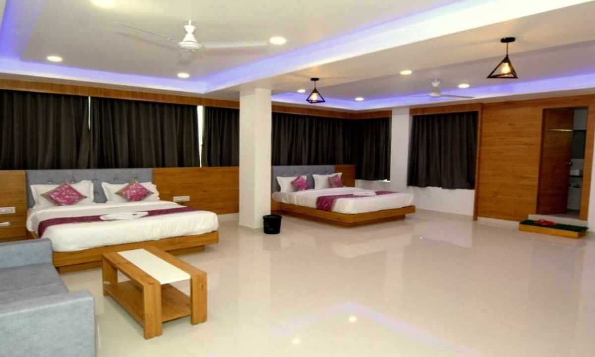 Vallabh Vidhyanagar Hotel | Hotel Green Leaf