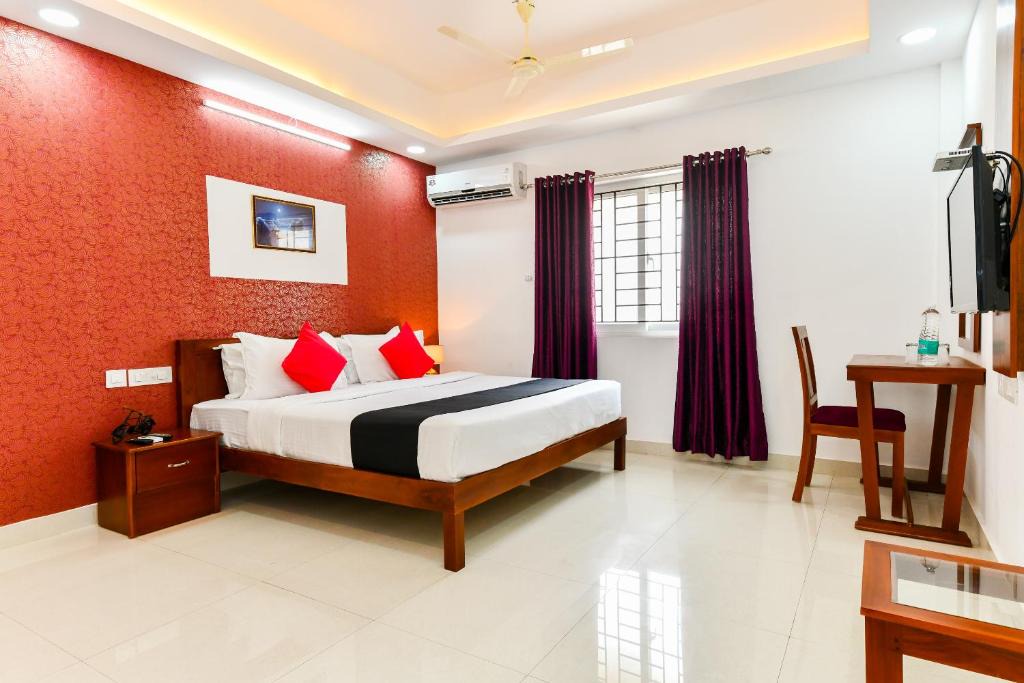 Kaloor Hotel | Hotel Hilite Inn