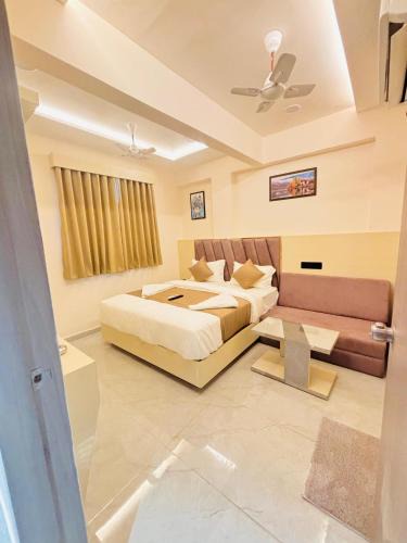 Naranpura Hotel | hotel hill top