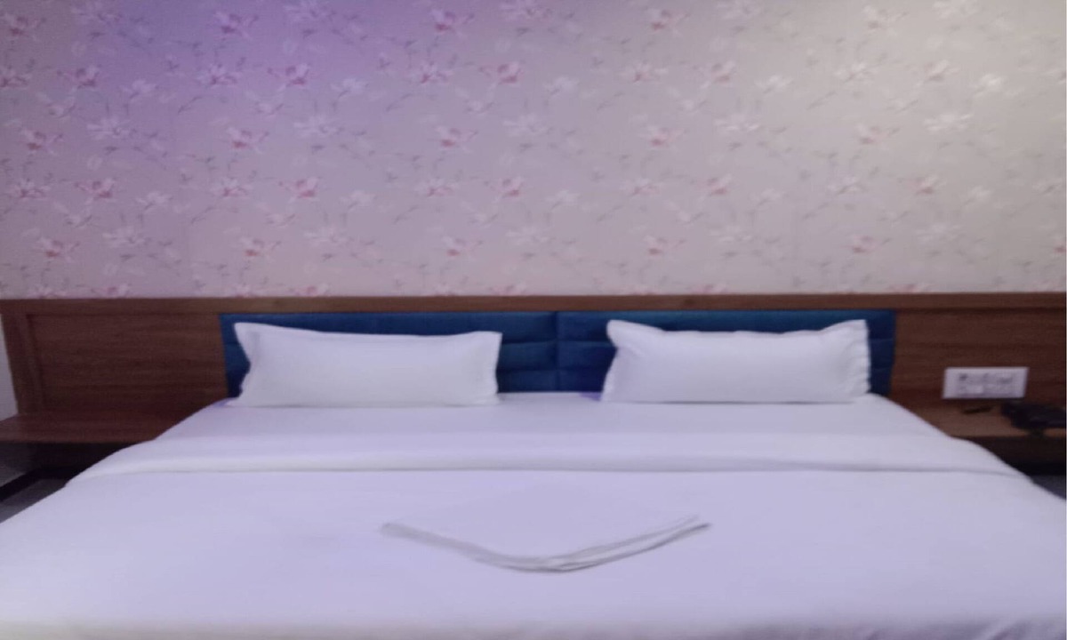 Halol Hotel | Hotel HK