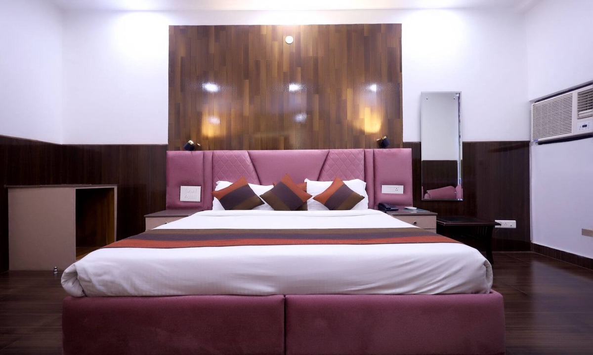Raj Nagar Hotel | Hotel Krishna Sagar