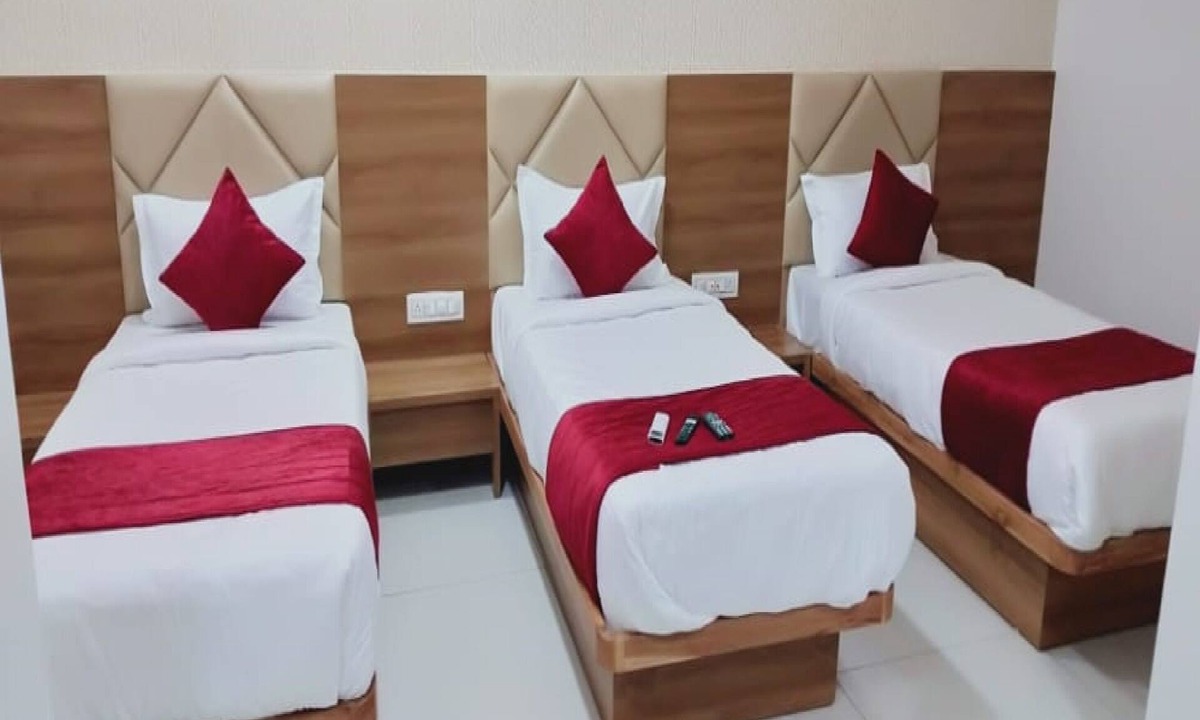 Ahmedabad Hotel | Hotel Lux Inn