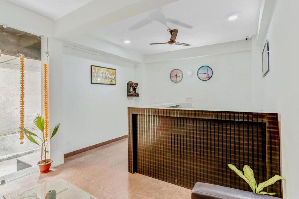 Noida Hotel | Hotel Noida Continental at "Couple Friendly" Near Noida City Center