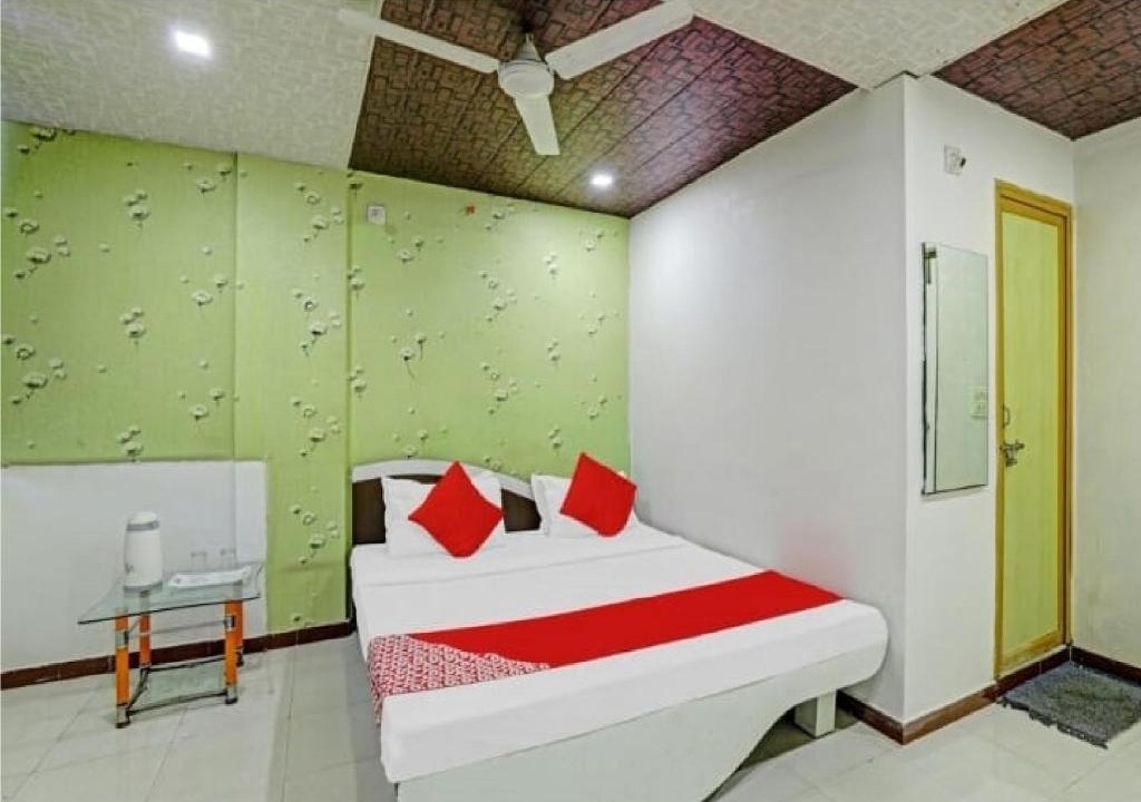 Ahmedabad Hotel | HOTEL ONCE