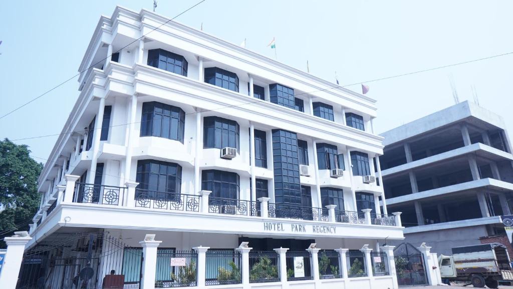 Gorakhpur Hotel | Hotel Park Regency