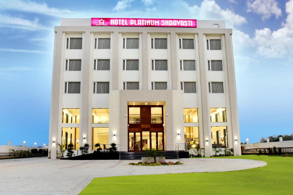 Bahraich Bed & Breakfast | Hotel Platinum Shravasti