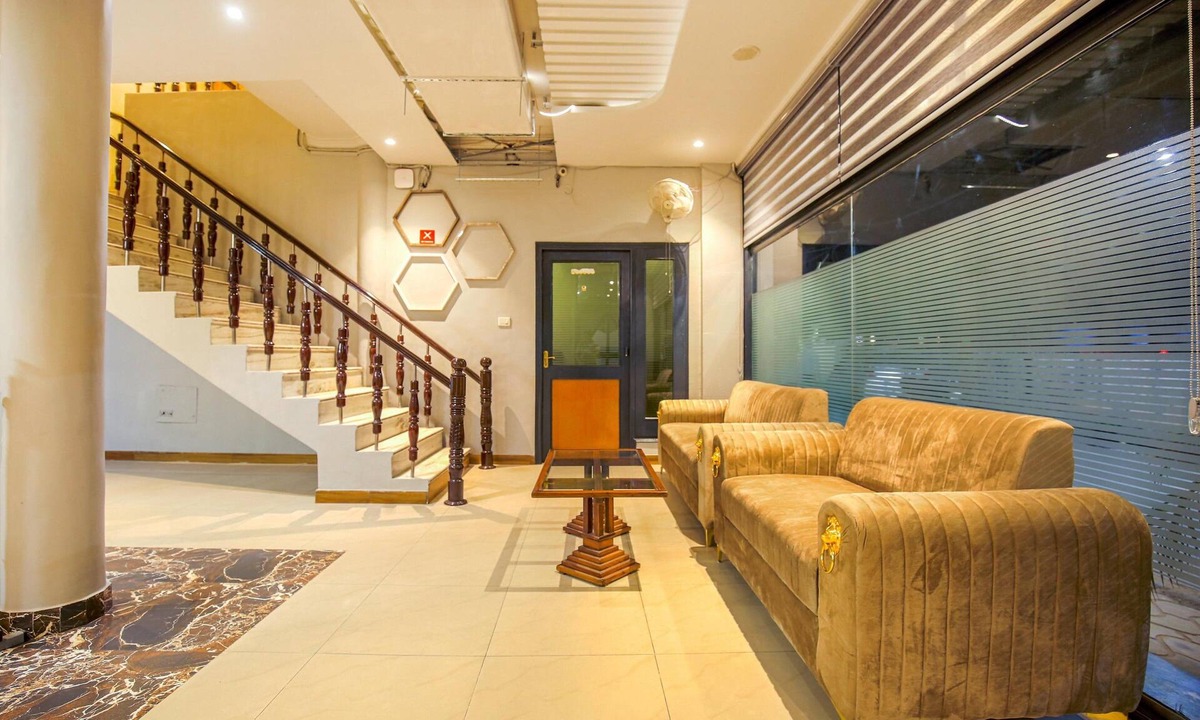 Ranjit Avenue Hotel | Hotel Ricky Intl by Sahibs Hotels