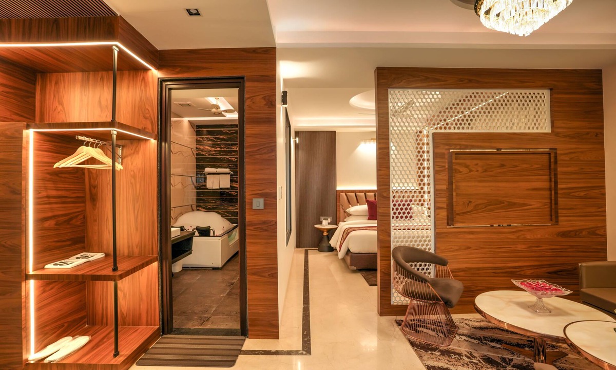 Knowledge Park III Hotel | Hotel Rj