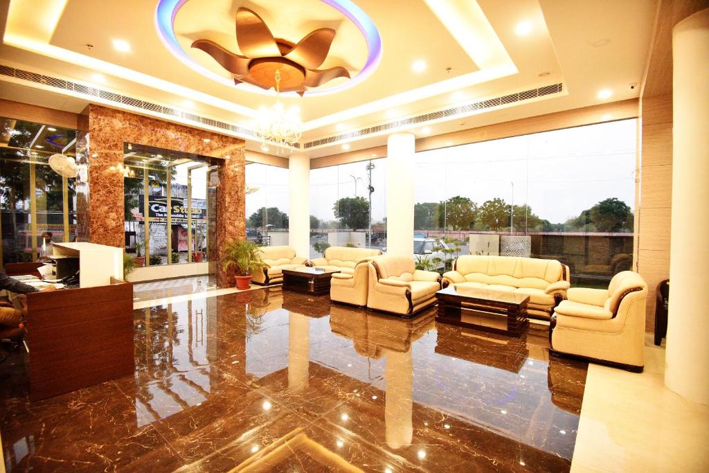 Tonk Road Hotel | Hotel S K Grand