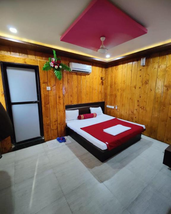 Halol House | Hotel sara palace
