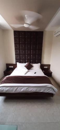 Navsari Hotel | Hotel Shahi Darbar