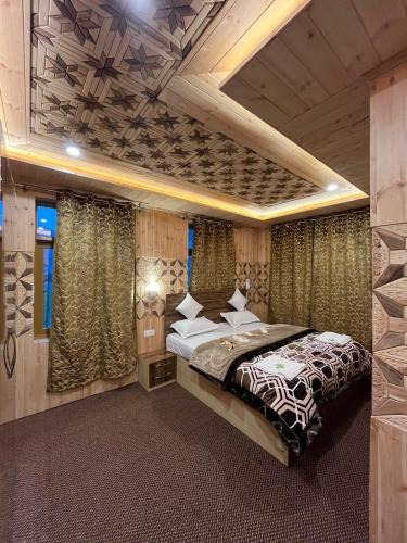 Aru Valley Hotel | Hotel Snow Crust