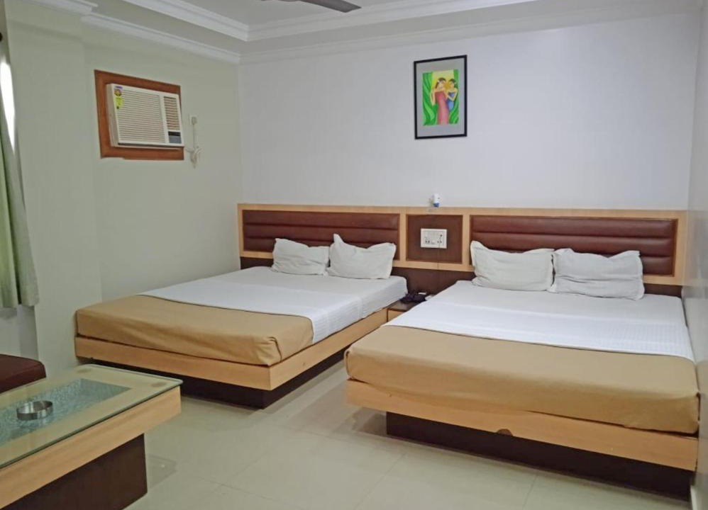 Paltan Bazaar Hotel | Hotel Surya, Guwahati