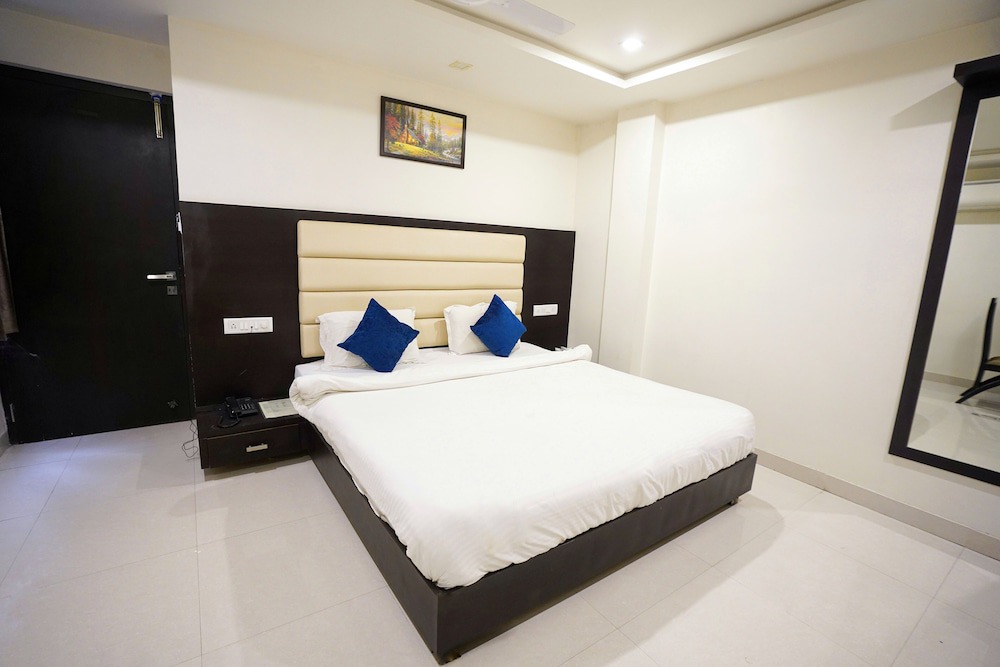 Udaipur City Centre Hotel | Hotel Suryansh