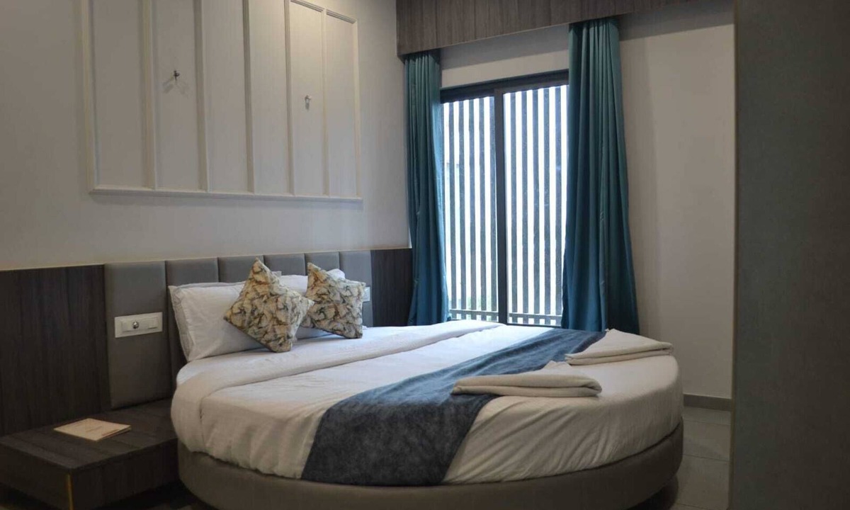 Kadi Hotel | Hotel Sweet Time Restaurant And Banquet