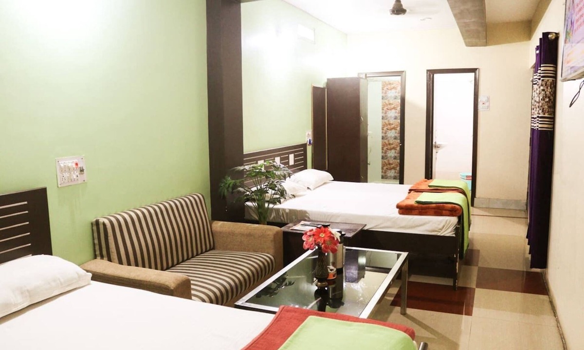 Jhumri Telaiya Hotel | Hotel Tara Tower