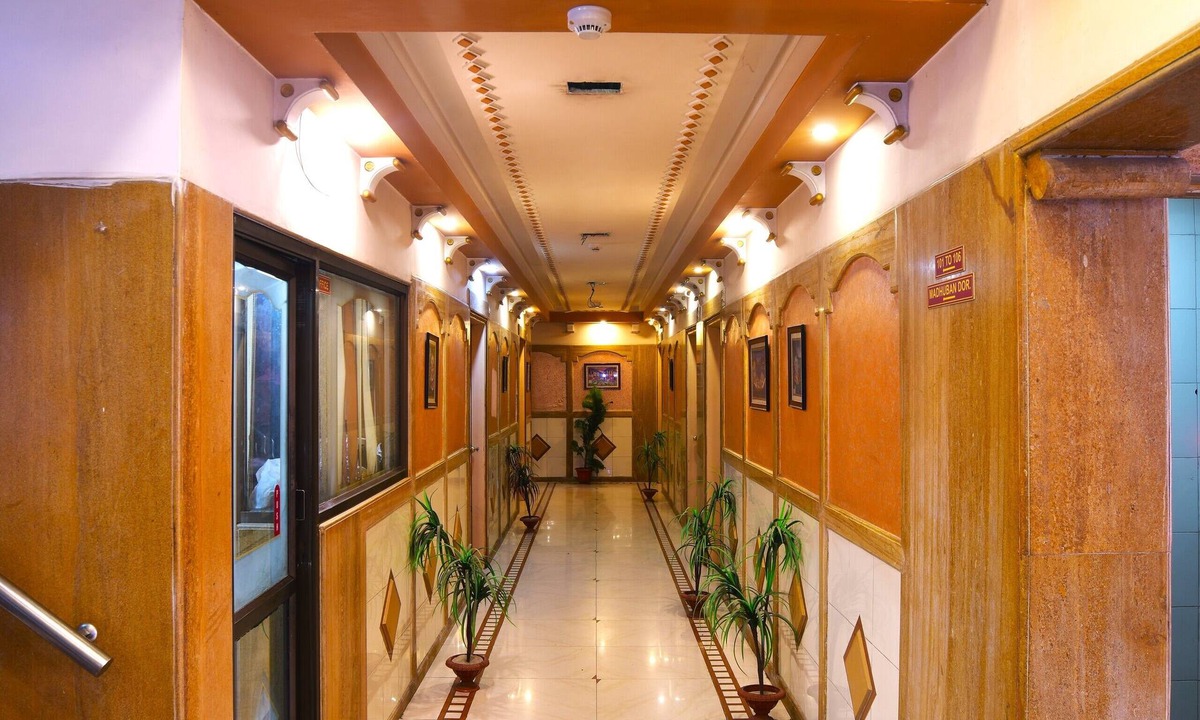 Vadodara Hotel | Hotel Vrundavan Residency