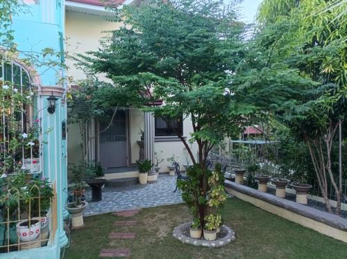 Alaminos House | Hundred Islands Guest House and Gardens 1