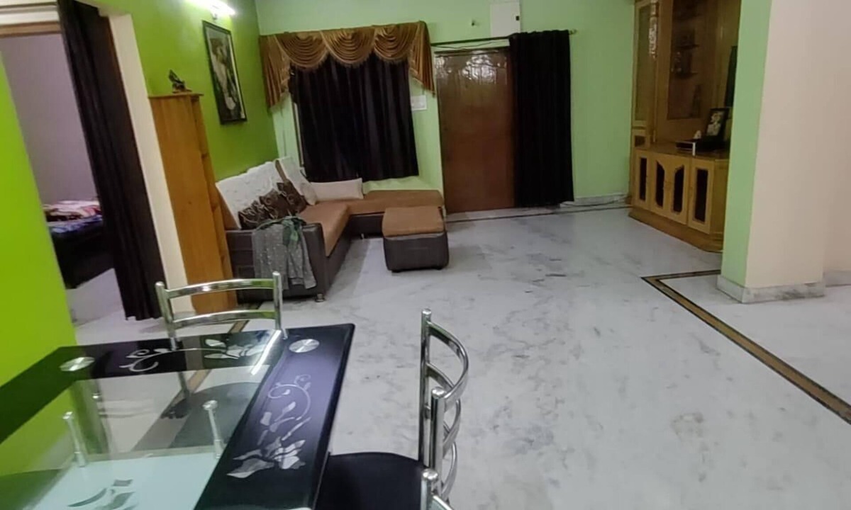 Ameerpet Apartment | Hyderabad Serenity Retreat - 3 Bdrm Apartment