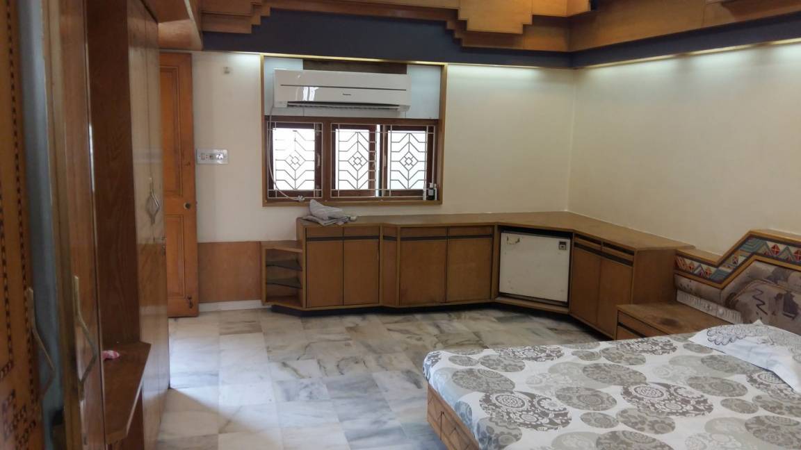 Ahmedabad Resort | Private room ∙ 4 guests
