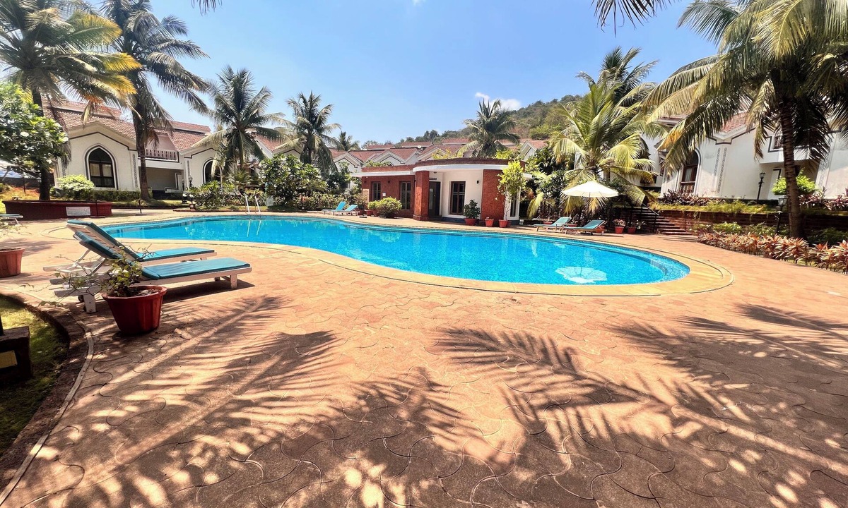 Arpora Apartment | Insta-Worthy 1 BHK Apt. with Pool & WiFi near Baga,Calangute, Anjuna Beaches