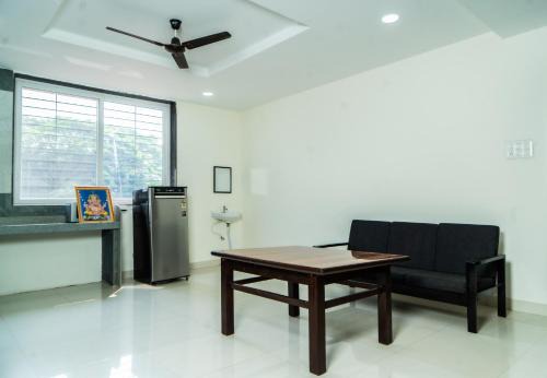Kolhapur House | Jageshwari Executive