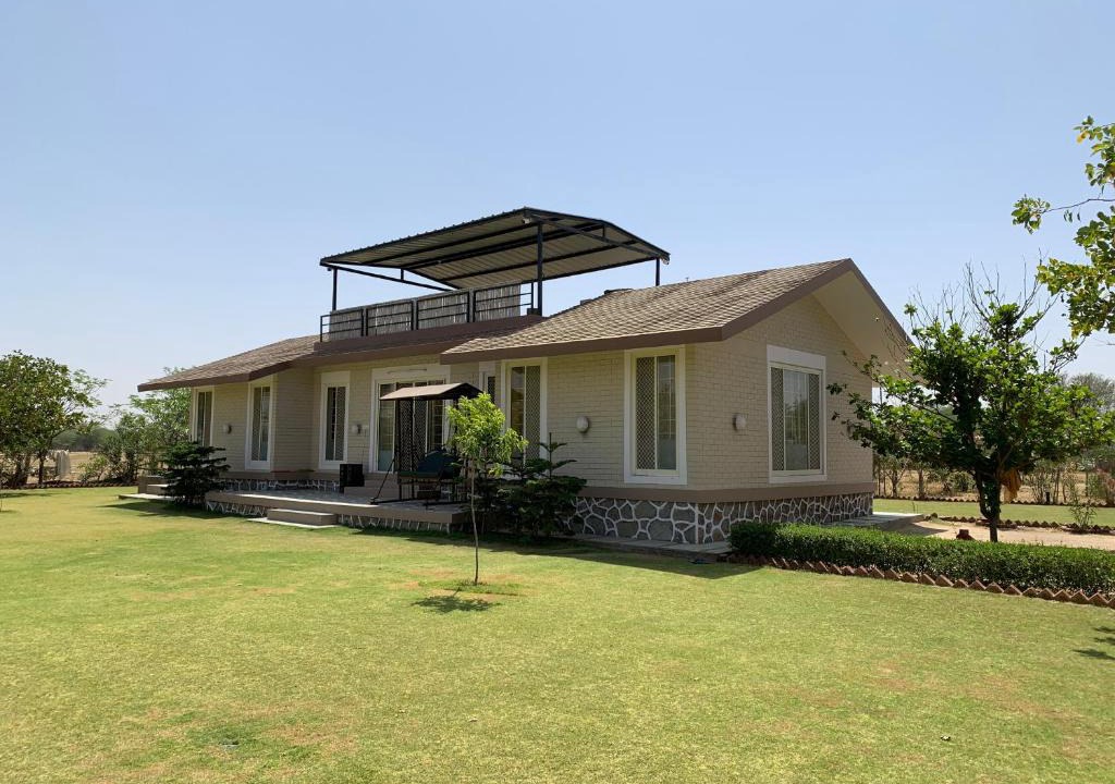 Bassi Ski Chalet | jaipur farm