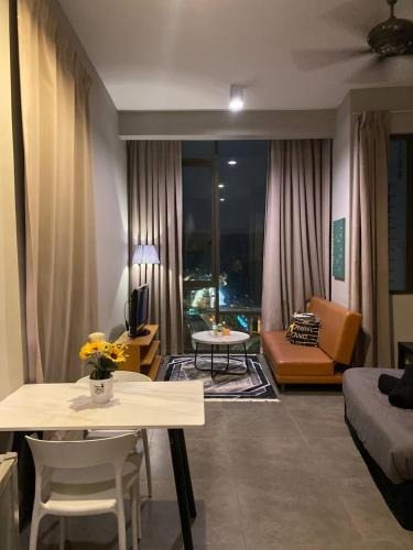 Damansara Perdana Apartment | Jaya HauZ Empire Damansara Free Wifi Netflix