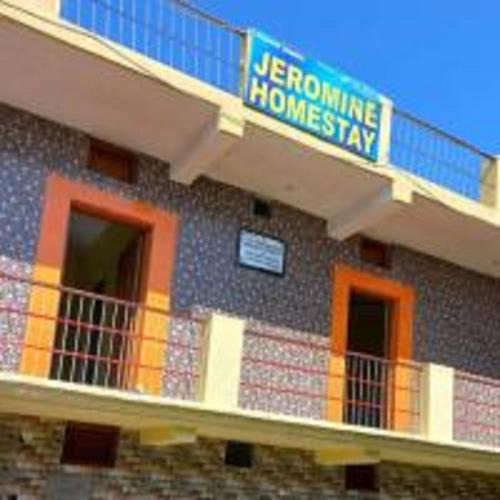 Sirala House | Jeromine Homestay By StayApart