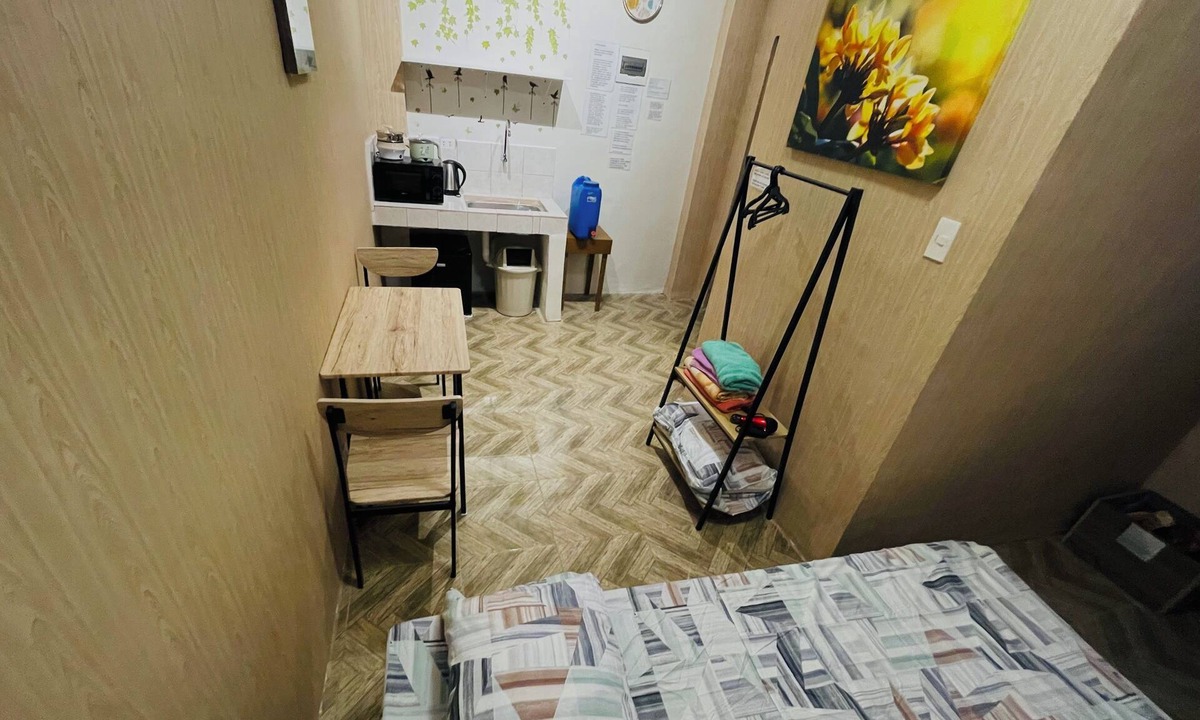 Quezon City Apartment | JT RESIDENCES COZY FIBER INTERNET NETFLIX COMFY FULLY FURNISHED ROOM QUEZON CITY
