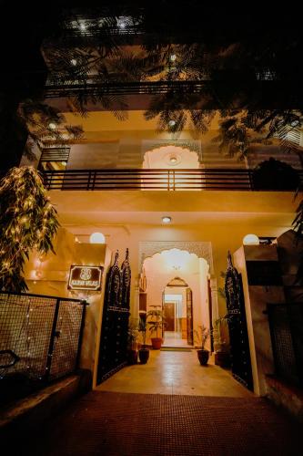 Bani Park House | KARNI VILAS