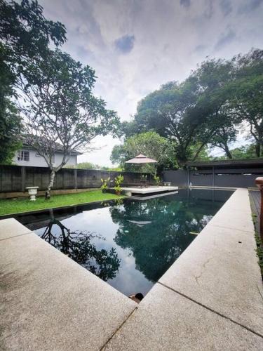 Petaling Jaya Villa | KL PJ Garden Pool Villa Karaoke