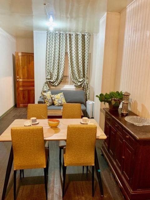 Baguio Apartment | KT Home Apt A