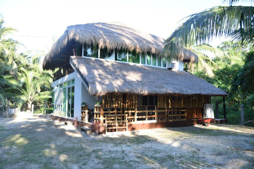 Baler Hotel | La Casa Blanca