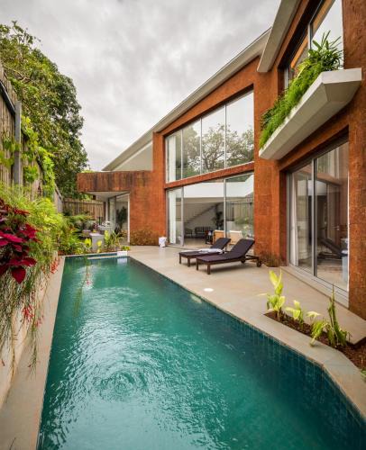 Anjuna Villa | La Orilla, Luxury 3 & 4 BHK Villa near Anjuna beach with Private Pool, Kitchen, Security, Generator Backup
