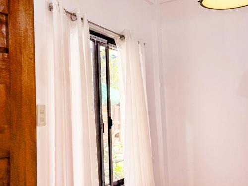 Dasmarinas Apartment | LAD Private Resort