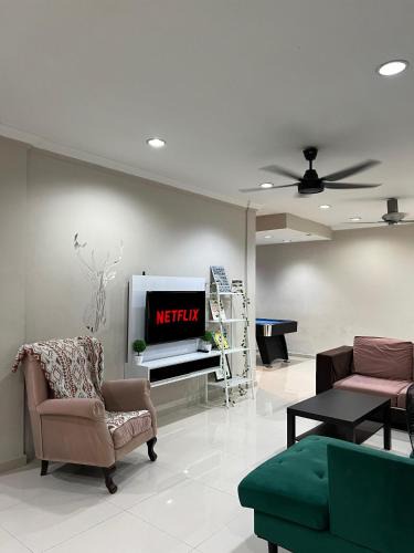 Batu Caves House | Landed Corner-Lot Townhouse Homestay GG Greenwood Gombak