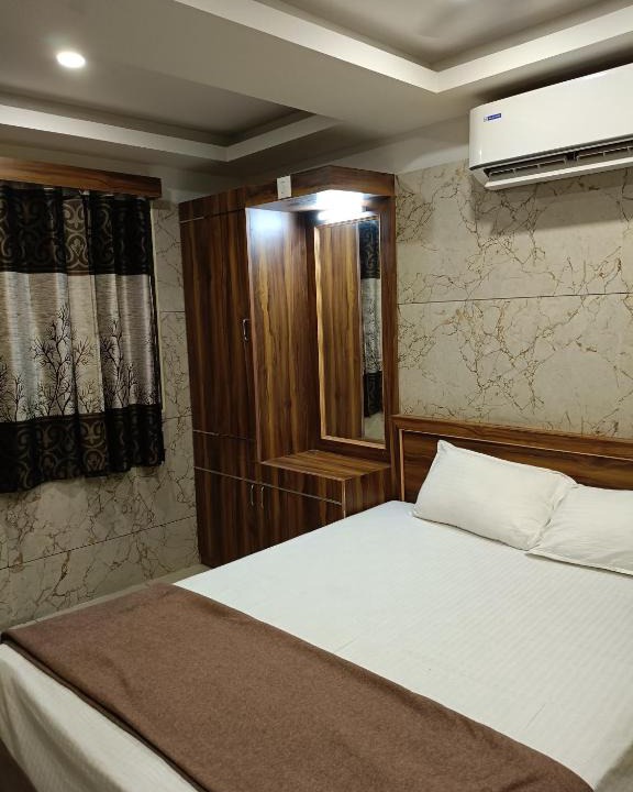 Velankanni House | Leela Residency velankanni