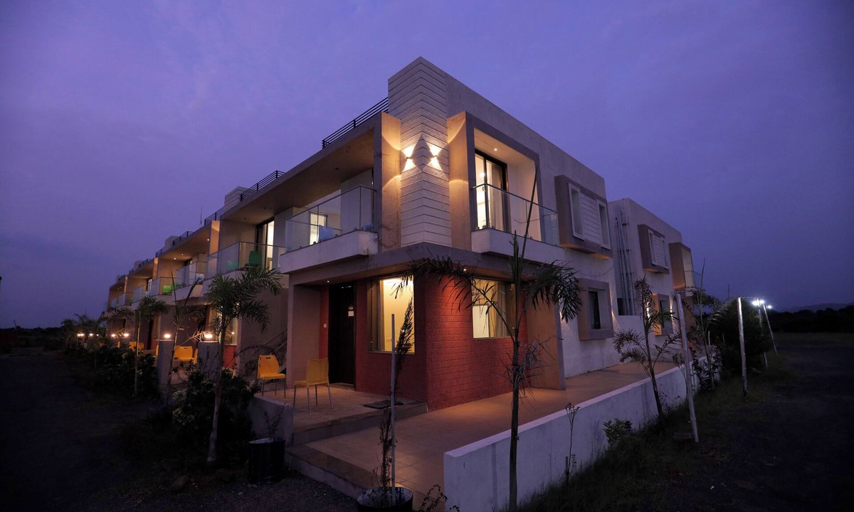 Rajpipla Hotel | Leena Resort