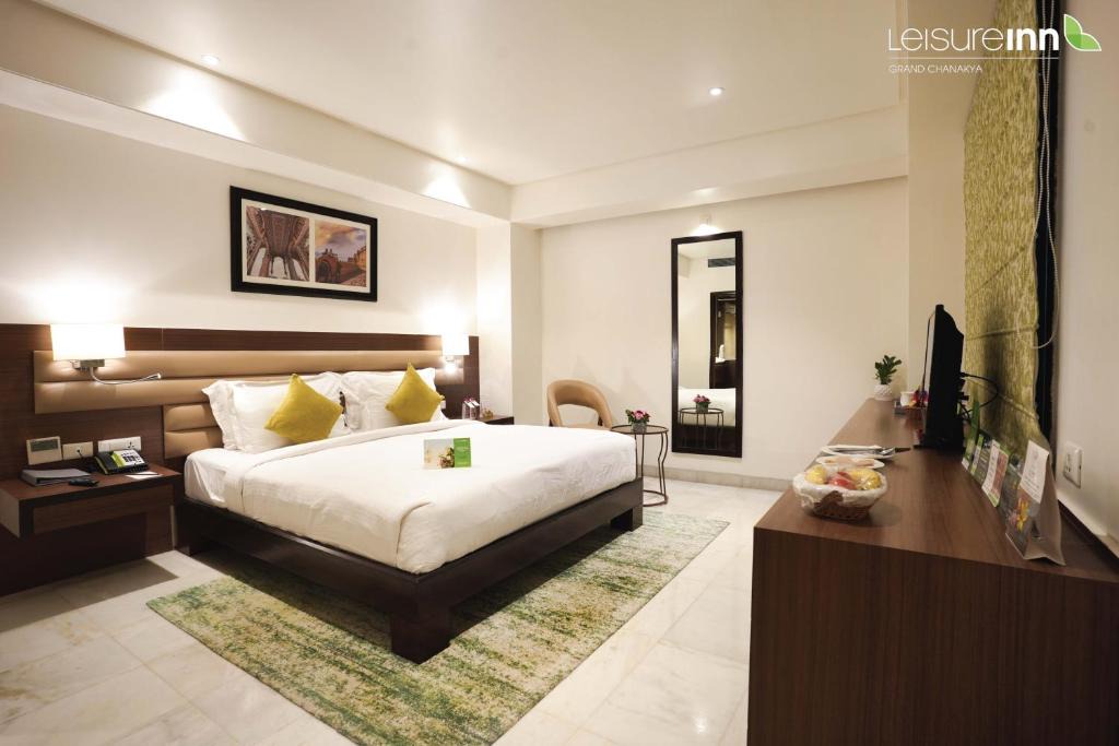 Panch Batti Hotel | Leisure Inn Grand Chanakya