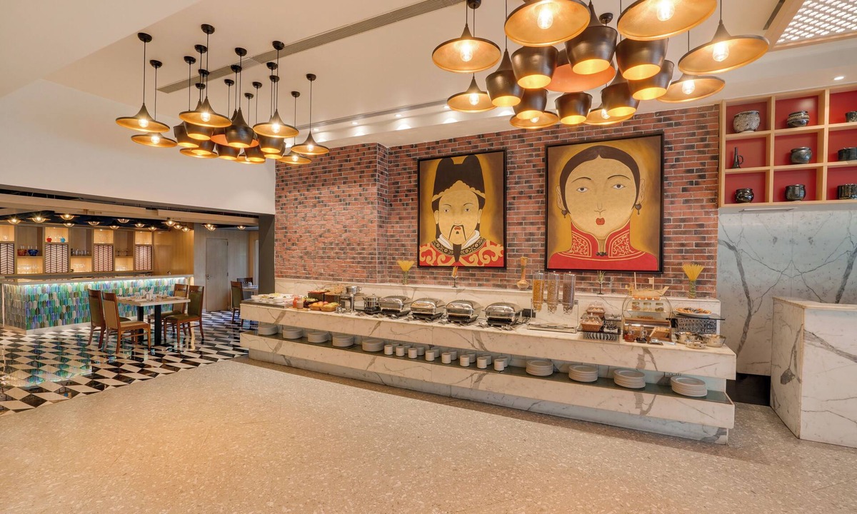 Bistupur Hotel | Lemon Tree Hotel Centre Point Jamshedpur