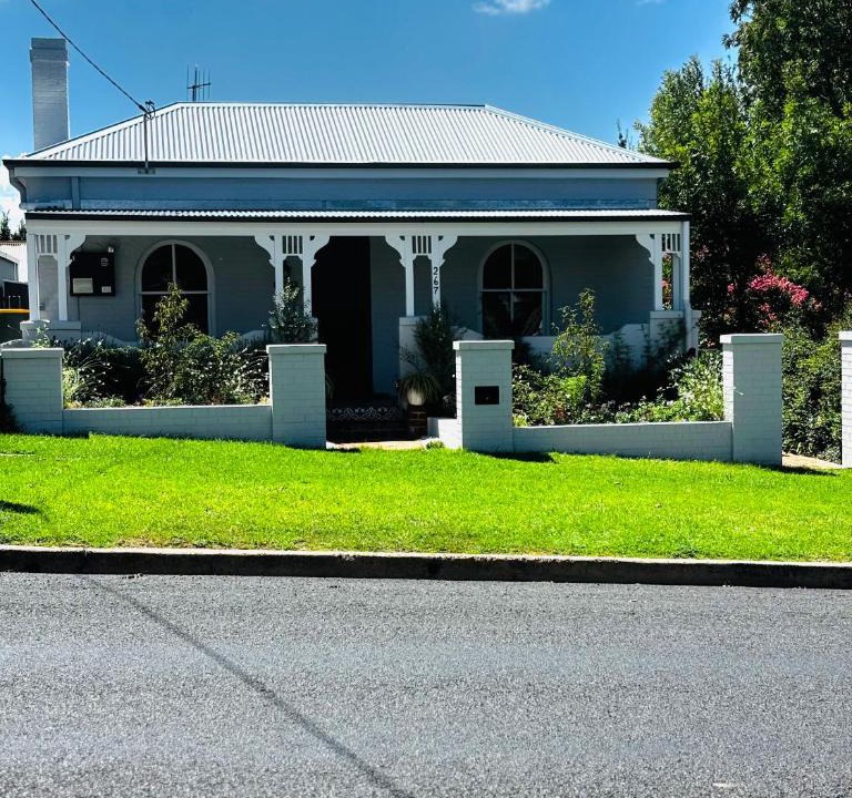 Bathurst House | Lexden