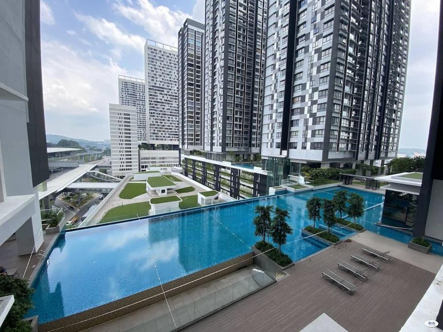 Sungai Buloh Apartment | Lovely one bedroom studio unit.