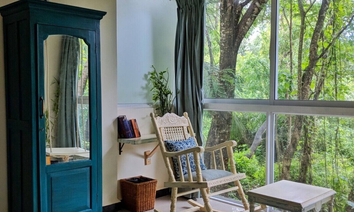 Siolim Apartment | Luxury Art-themed Apartment: The Contemporary Indian Suite