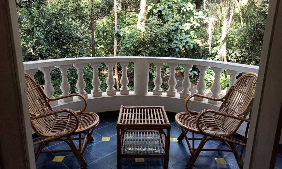 Dongorim Apartment | Magnolia Serene white house!9 min walk from sunset beach