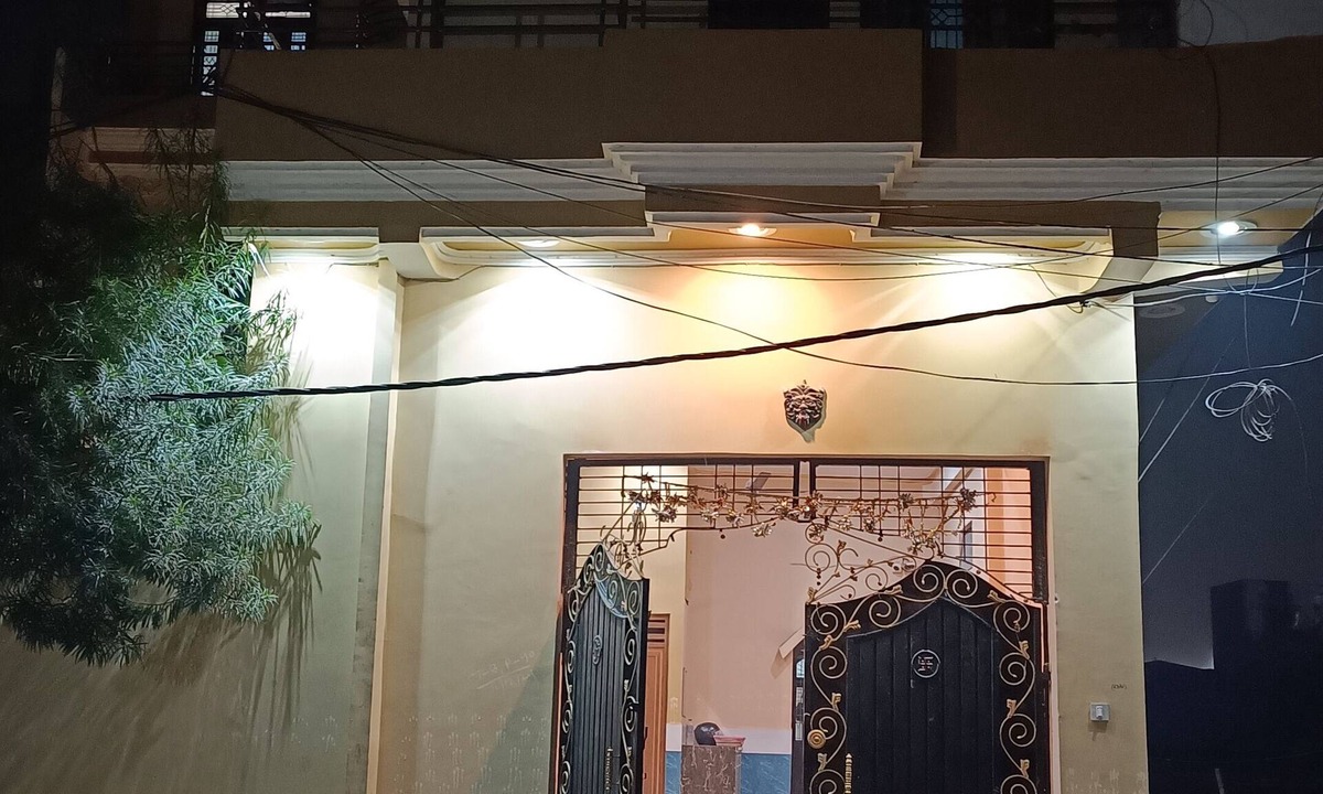 Naini Apartment | Marvelous 3-bedroom apartment with WiFi in Prayagraj