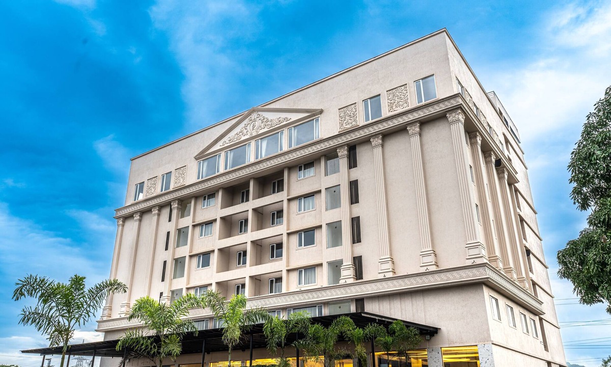 Khalapur Hotel | Mastiff Grand The Sia Palace Suites & Banquets, Khopoli (Nr. Imagica)