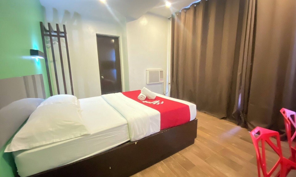 Novaliches Hotel | McHotel Novaliches
